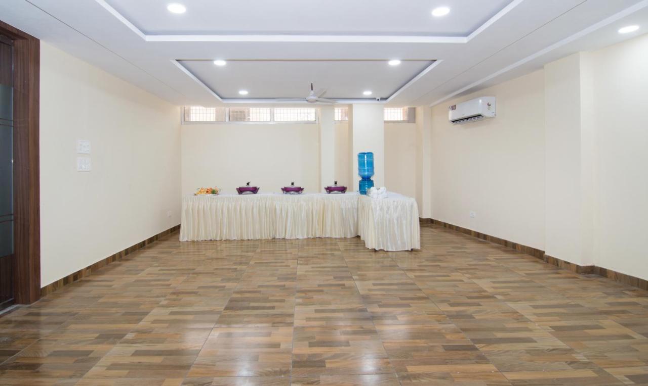 Hotel Treebo Trend Bipin International Lucknow Exterior foto